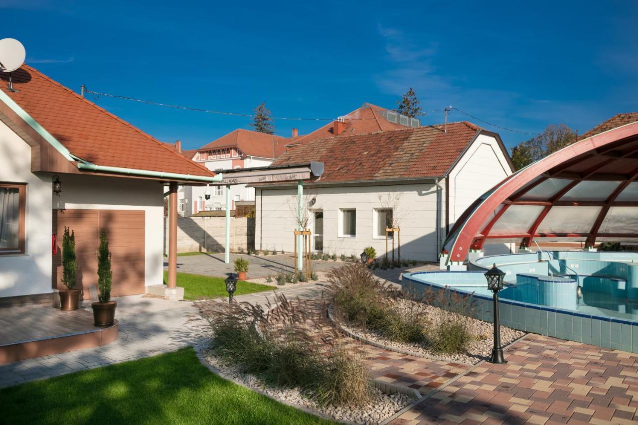 Aquasol Resort Mosonmagyaróvár Екстериор снимка